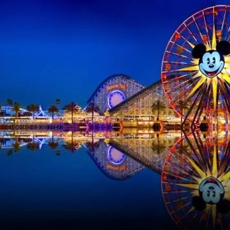 Disney Ca Advent 5Mi Lt Saigon 4 2 Emrys